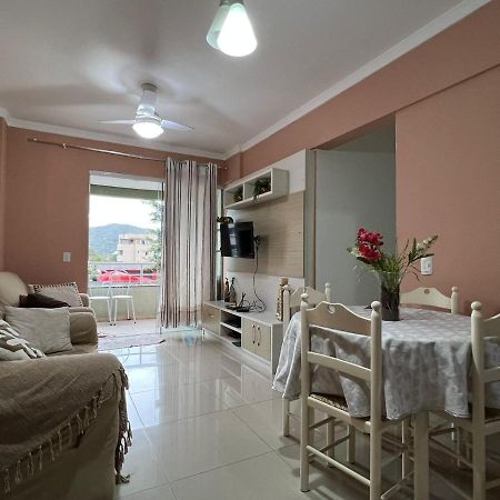 Apartamento 2 Dorm. Em Bombas Sc บอมบินญัส ภายนอก รูปภาพ